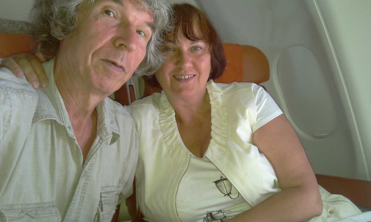 с мужем в самолете